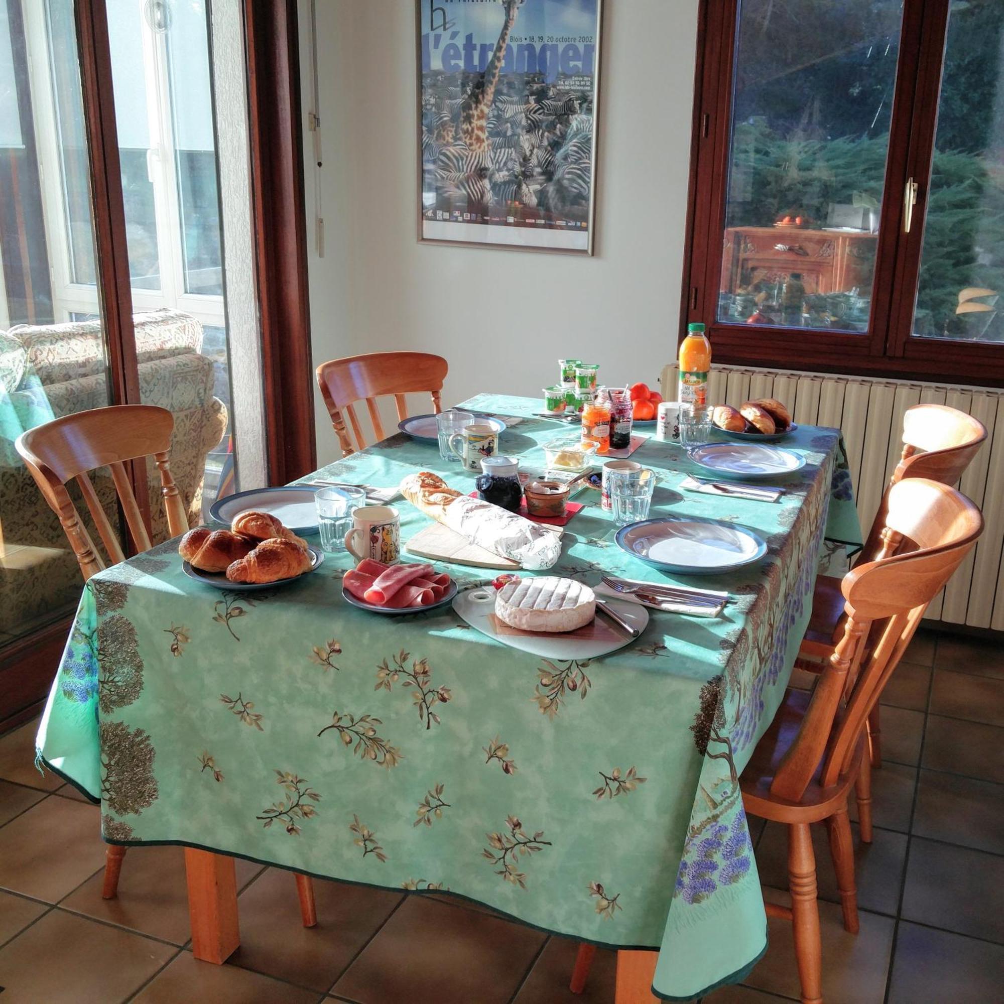 Le Petit Lac Bourganeuf ภายนอก รูปภาพ