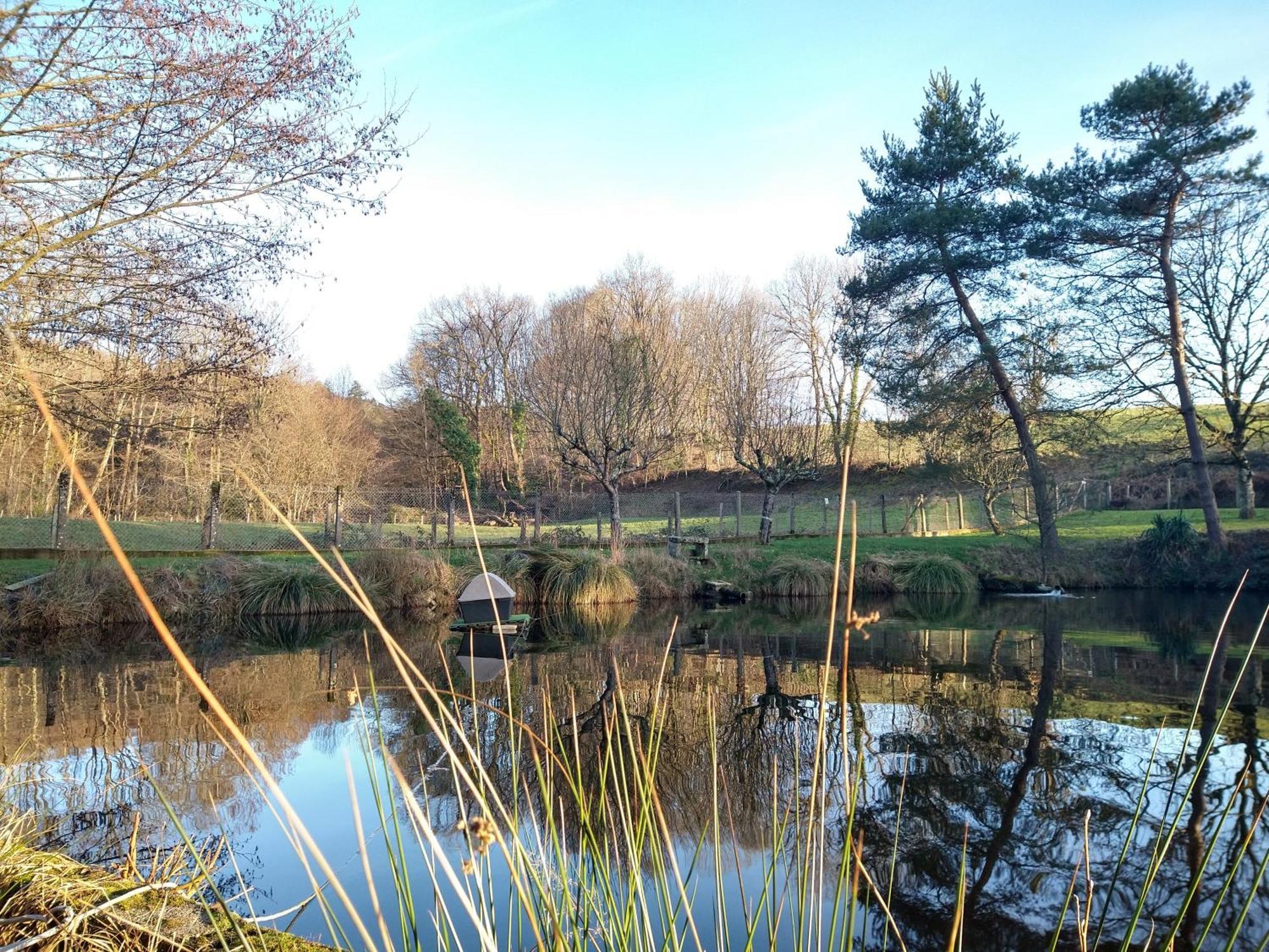 Le Petit Lac Bourganeuf ภายนอก รูปภาพ