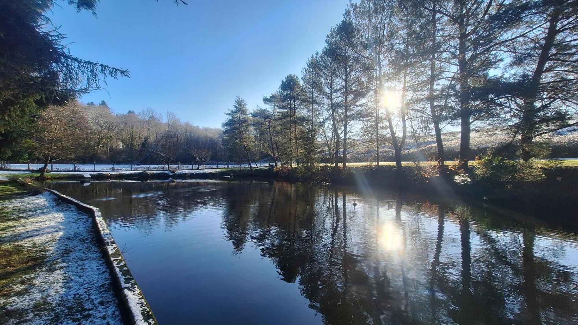 Le Petit Lac Bourganeuf ภายนอก รูปภาพ